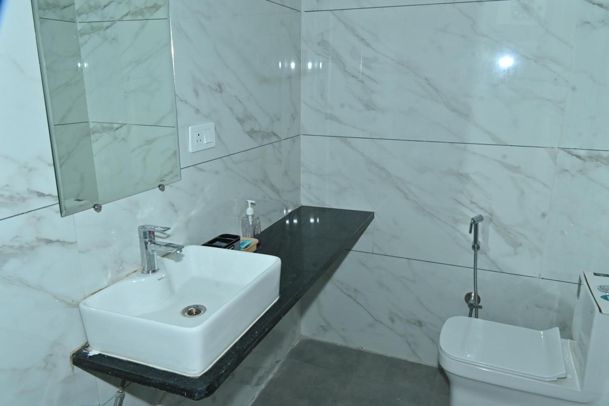 Unio Mystica Apartment Rishīkesh Екстериор снимка